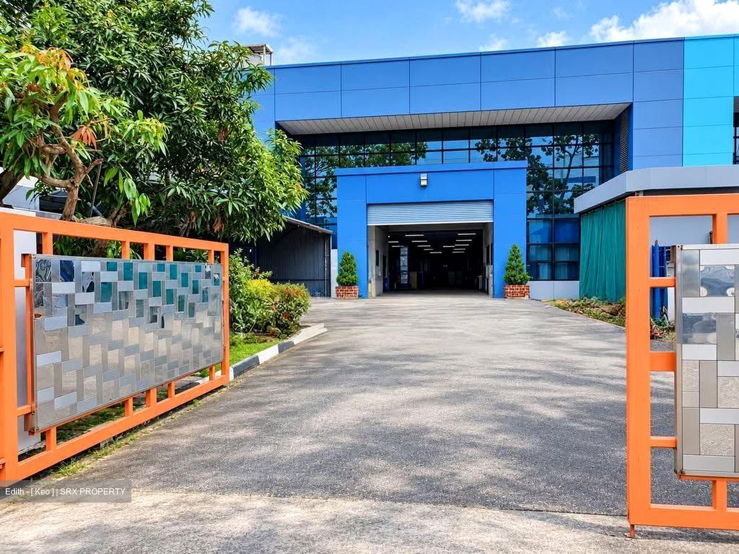 Loyang Drive (D17), Factory #637769511